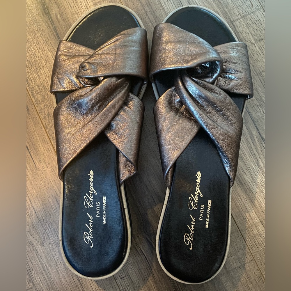 Robert Clergerie bronze buttery soft leather knotted sandal. Size 11/10.5 inches